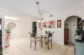 Photo #3: 6596394 Listing