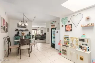 Photo #4: 6596394 Listing