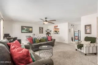 Photo #5: 6596394 Listing