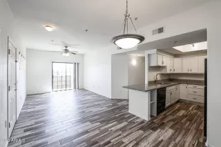 Photo #4: 6596450 Listing