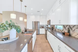 More Details about MLS # 6596680 : 820 N 8TH AVENUE#13