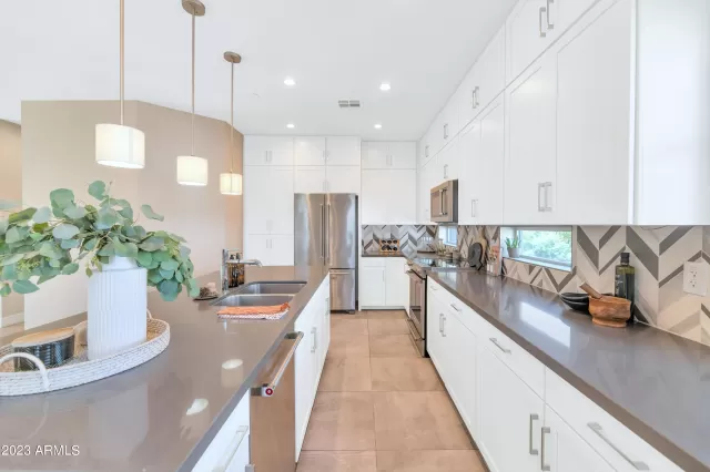 MLS: 6596680 Condo For Sale