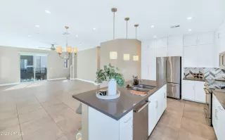 Photo #6: 6596680 Listing