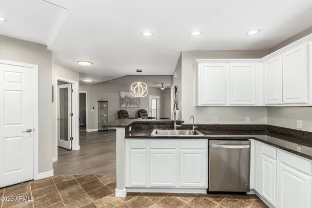 MLS: 6596714 Condo For Sale