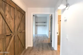 Photo #5: 6596829 Listing