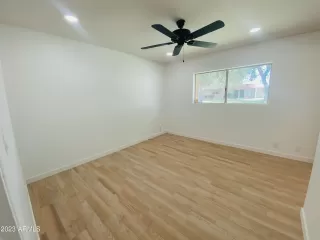 Photo #6: 6596837 Listing