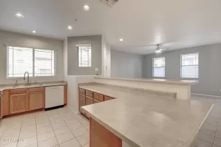 Photo #4: 6596937 Listing