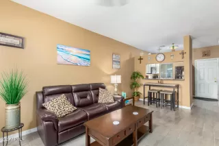 Photo #2: 6597041 Listing 