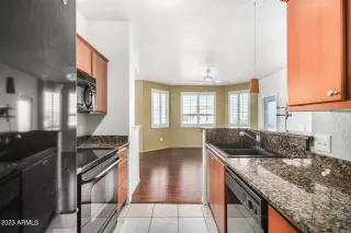 Photo #6: 6597053 Listing