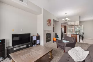 Photo #6: 6597190 Listing