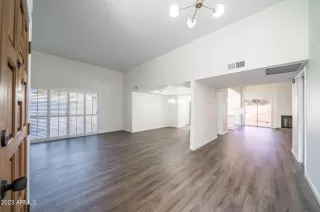 Photo #2: 6597246 Listing 