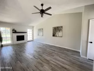 Photo #2: 6597345 Listing