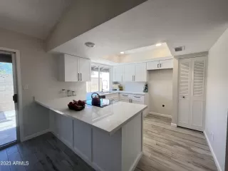 Photo #4: 6597345 Listing