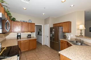 Photo #4: 6597369 Listing