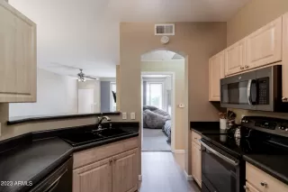 Photo #4: 6597409 Listing