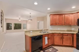 Photo #5: 6597573 Listing