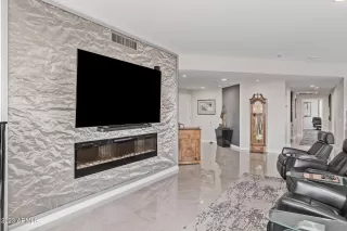 Photo #2: 6597813 Listing 