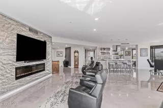 Photo #3: 6597813 Listing 