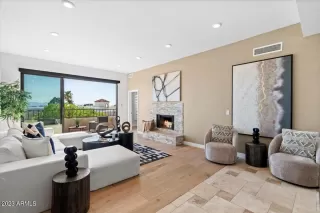 Photo #4: 6598312 Listing