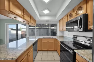 Photo #4: 6598355 Listing