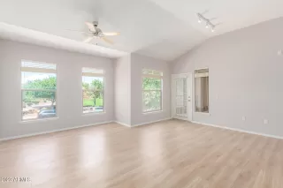 Photo #3: 6598394 Listing