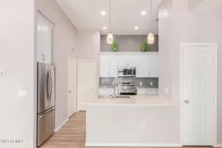 Photo #4: 6598394 Listing