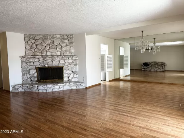 MLS: 6598467 Condo For Sale