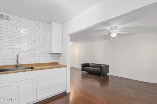 Photo #2: 6598620 Listing 