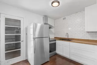 Photo #3: 6598620 Listing 