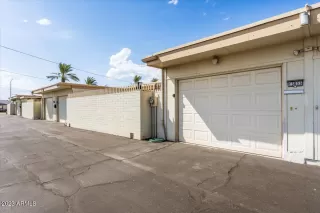 Photo #3: 6598665 Listing