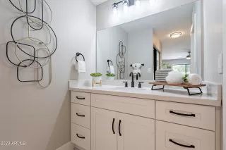 Photo #5: 6598758 Listing 