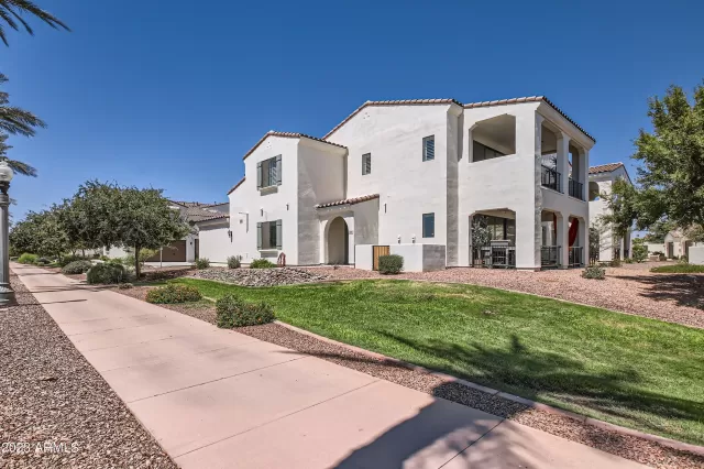 MLS: 6598941 Condo For Sale