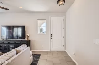 Photo #4: 6598941 Listing