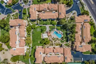 Photo #1: 6598946 Listing