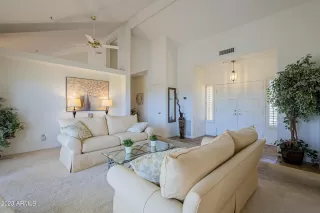 Photo #2: 6598946 Listing