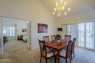 Photo #6: 6598946 Listing