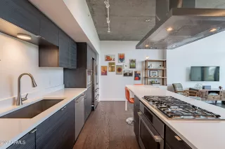 Photo #3: 6598979 Listing 