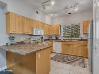 Photo #5: 6599025 Listing 