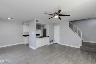 Photo #3: 6599099 Listing 