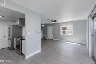 Photo #5: 6599099 Listing 