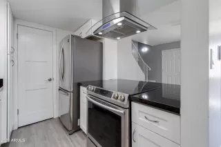 Photo #6: 6599099 Listing 