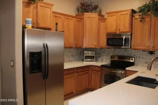 Photo #3: 6599336 Listing