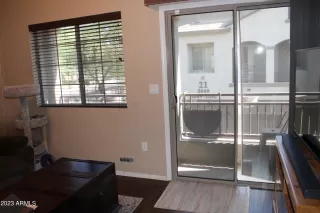 Photo #5: 6599336 Listing