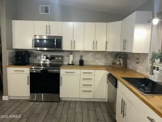 Photo #4: 6599536 Listing