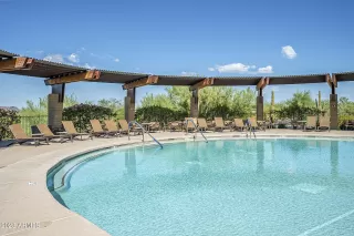 Photo #5: 6599641 Listing