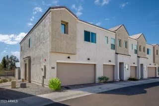 Photo #2: 6599741 Listing