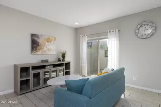 Photo #6: 6599741 Listing