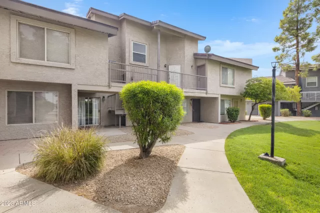 MLS: 6599882 Condo For Sale