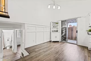 Photo #6: 6599893 Listing