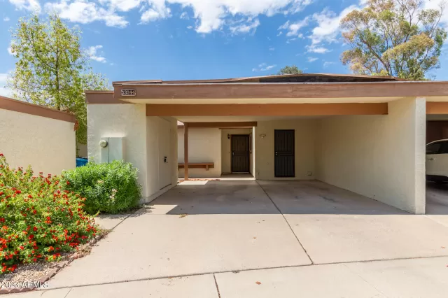 MLS: 6599971 Condo For Sale